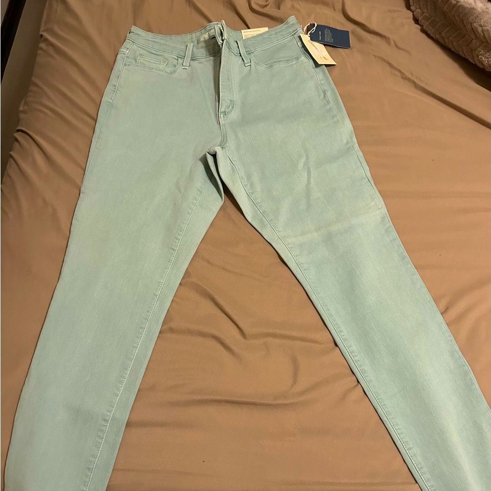 Universal Thread Brand Jeans